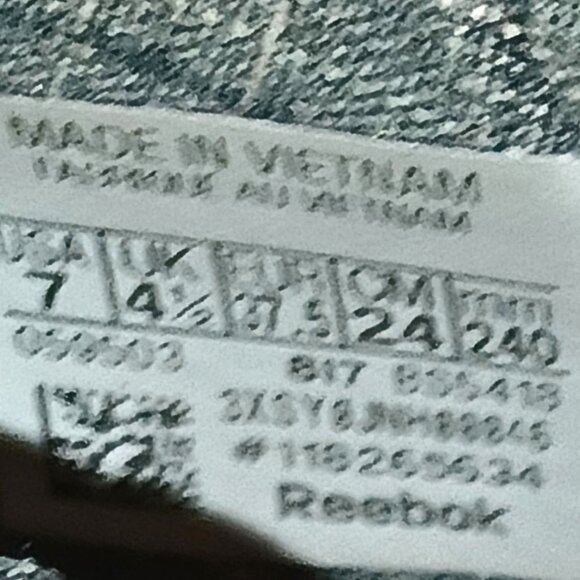 Reebok Classics Suede Women 7 Gray Ironstone Pink Skull Grey Athletic BS5418 - Picture 6 of 7